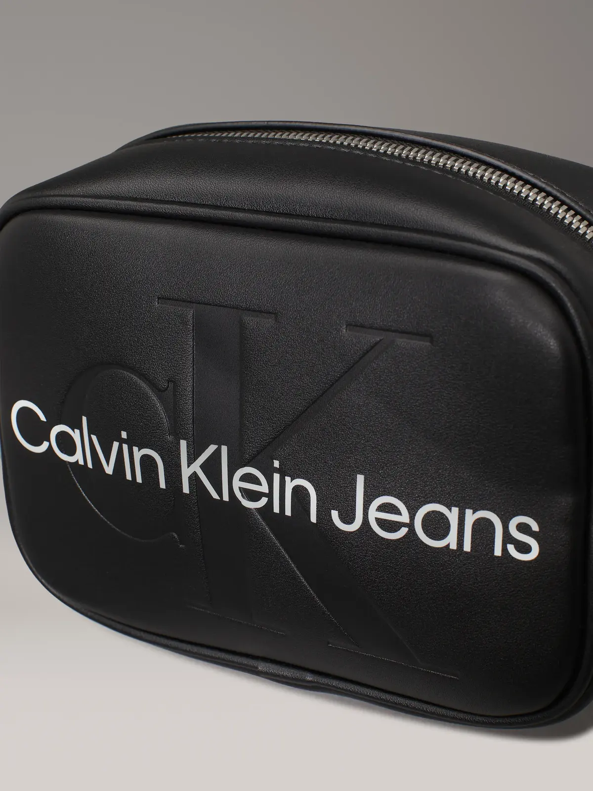 Calvin Klein Siyah Kadın Çanta & Cüzdan
