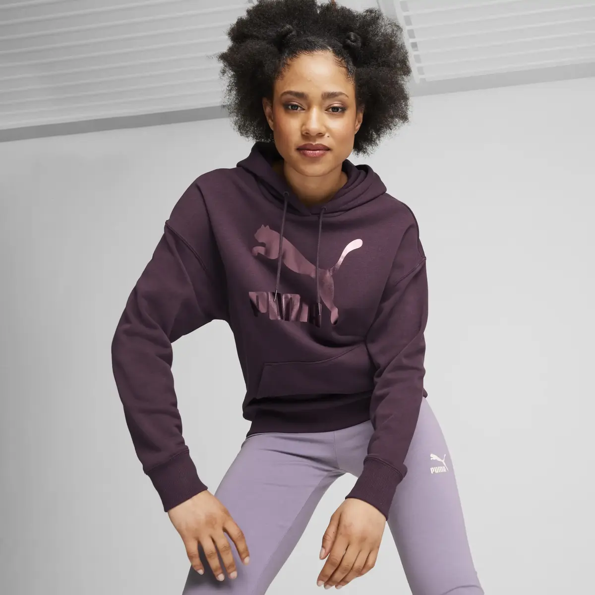 Puma CLASSICS Shiny Logo Hoodie (S) TR Mor Kadın Sweatshirt