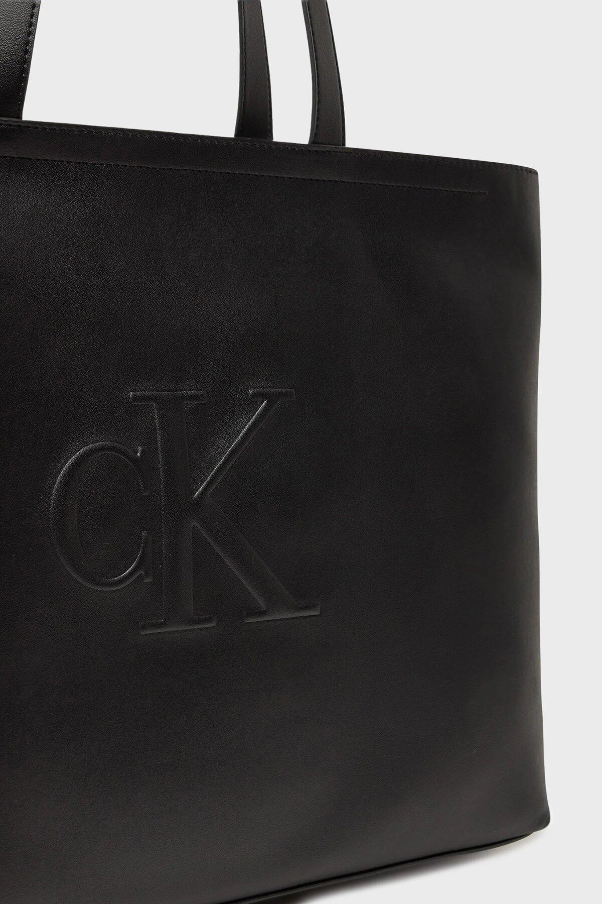 Calvin Klein SCULPTED SLIM TOTE34 Siyah Kadın El Çantası Calvin Klein SCULPTED SLIM TOTE34 Siyah Kadın El Çantası