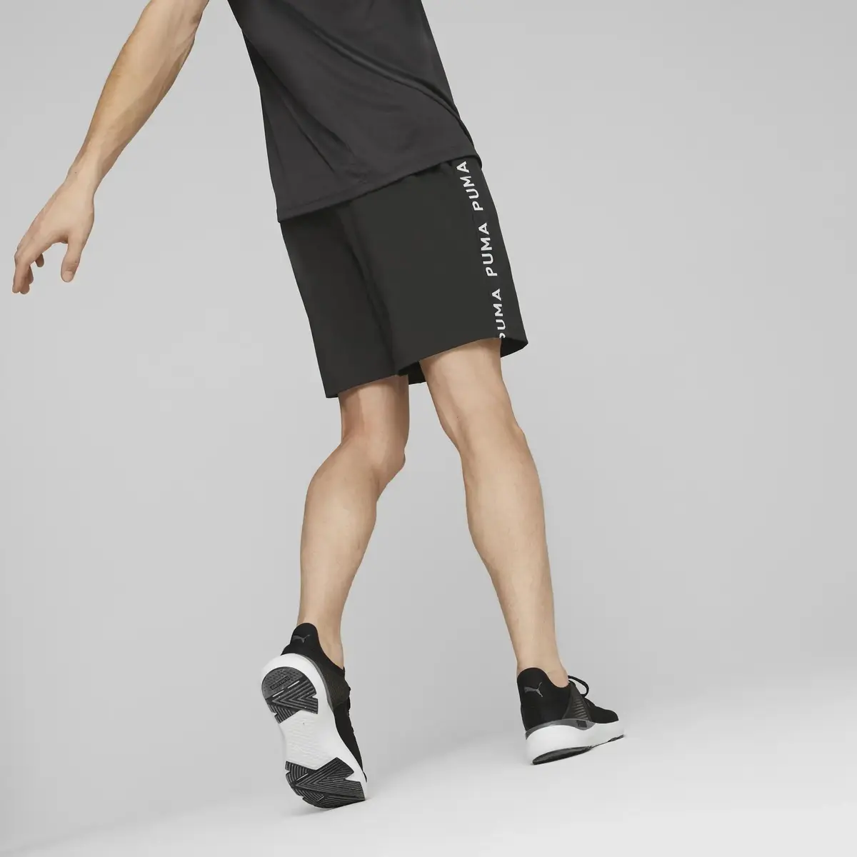 PUMA FIT 7" TAPED WOVEN SHORT Erkek Siyah Antrenman Şort