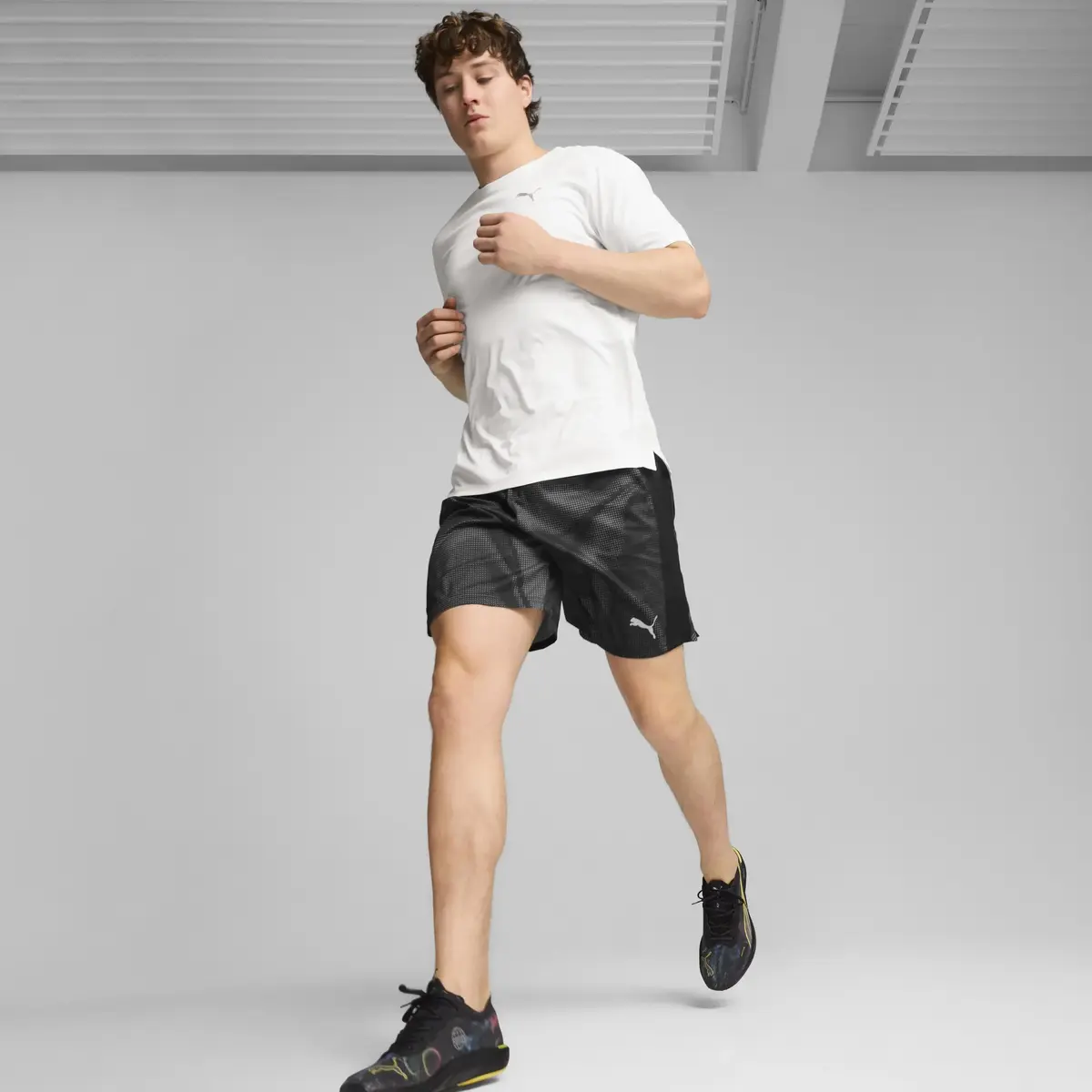 Puma RUN FAVORITE VELOCITY TEE Beyaz Erkek T-Shirt