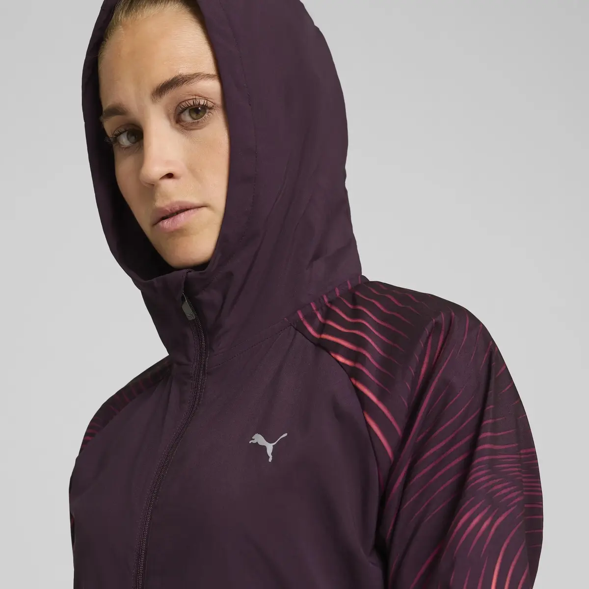 Puma RUN FAVORITE AOP WOVEN JKT W Siyah Kadın Sweatshirt