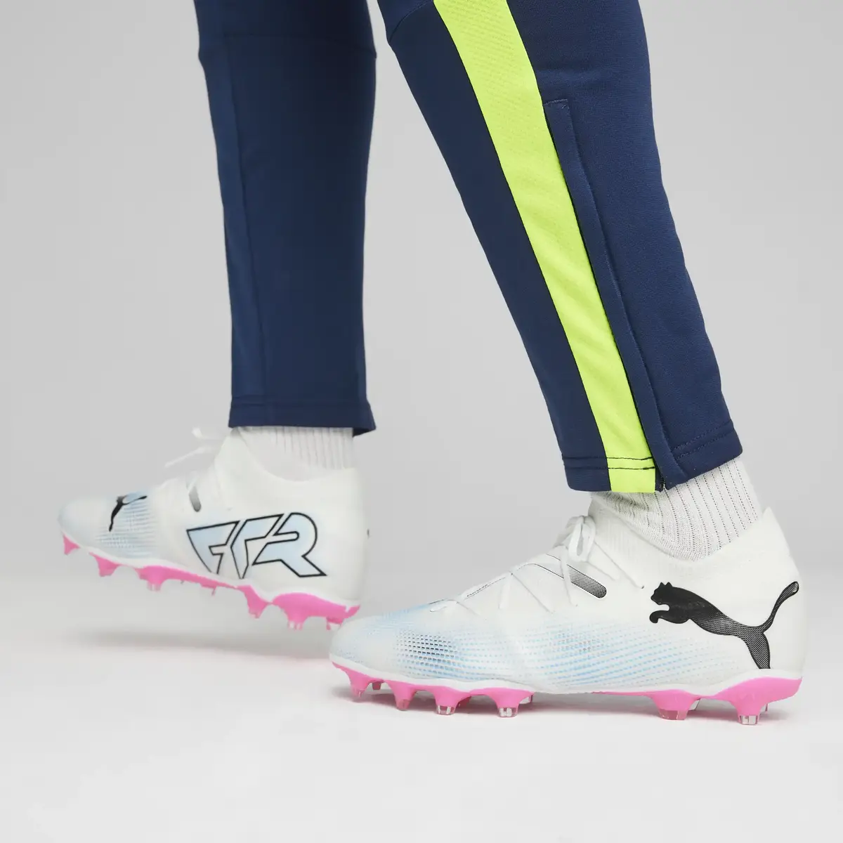 Puma FUTURE 7 MATCH FG/AG Beyaz Erkek Krampon