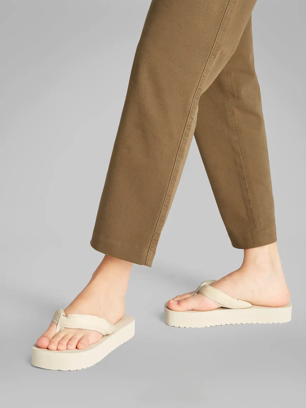 Calvin Klein BEACH SANDAL FLATFOR Bej Kadın Parmak Arası Terlik