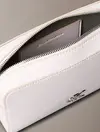 Calvin Klein MINIMAL MONOGRAM EW CAMERA BAG Siyah Kadın El Çantası Calvin Klein MINIMAL MONOGRAM EW CAMERA BAG Siyah Kadın El Çantası