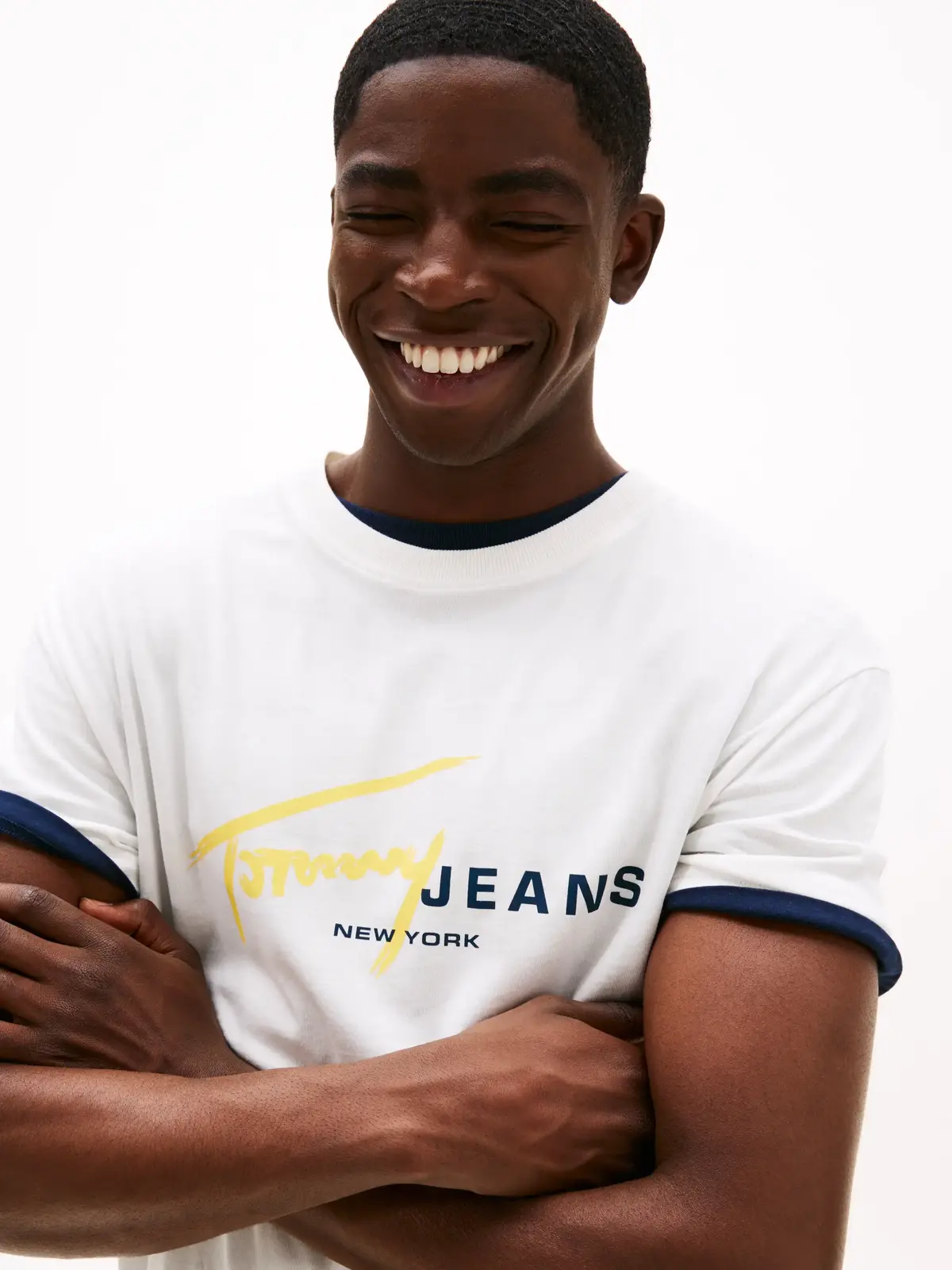 Tommy Hilfiger TJM REG SIGNTR DNA T, YBL Beyaz Erkek T-Shirt & Polo