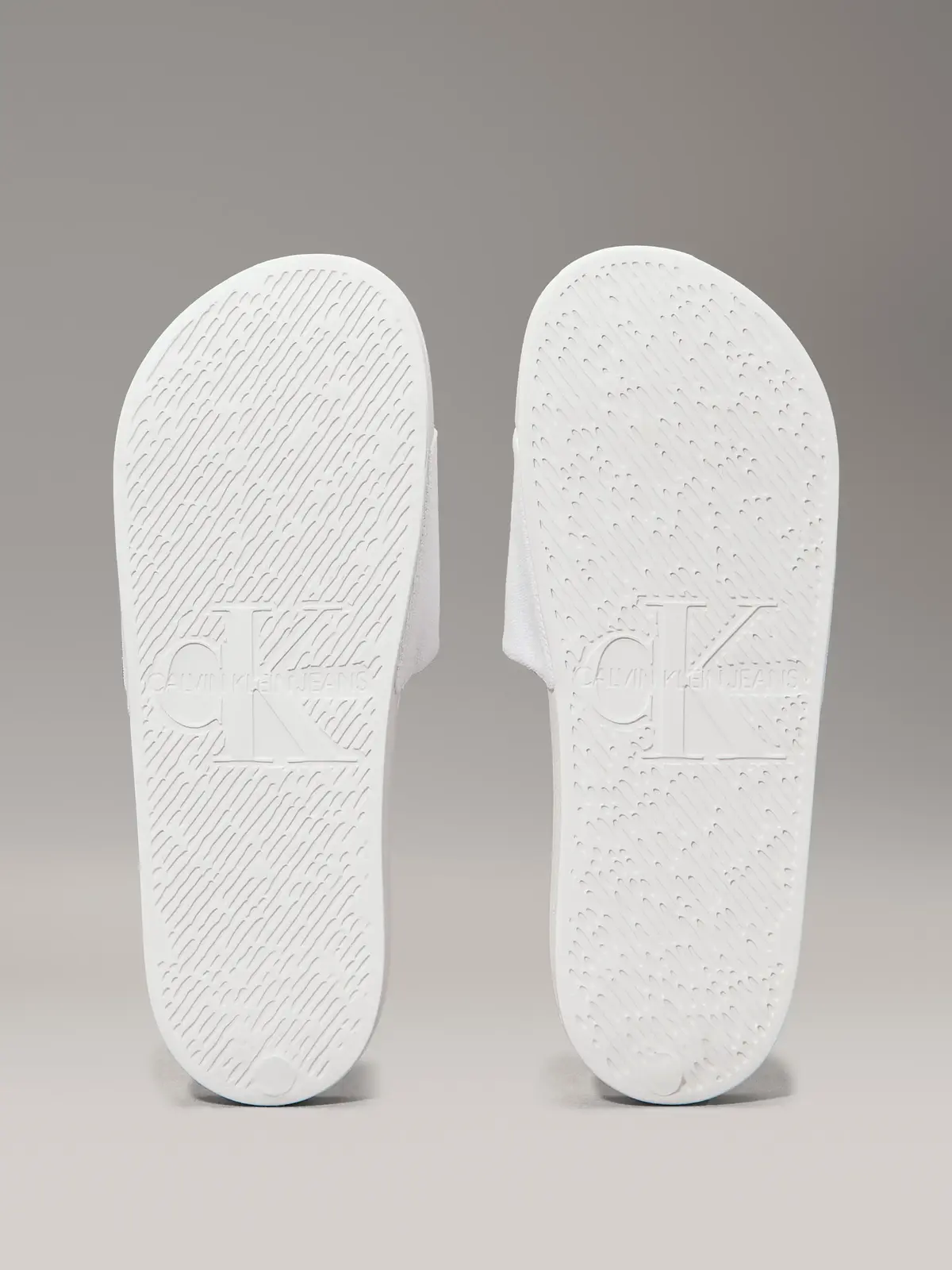 Calvin Klein SLIDE MONOGRAM CV, 0K4 Beyaz Erkek Terlik