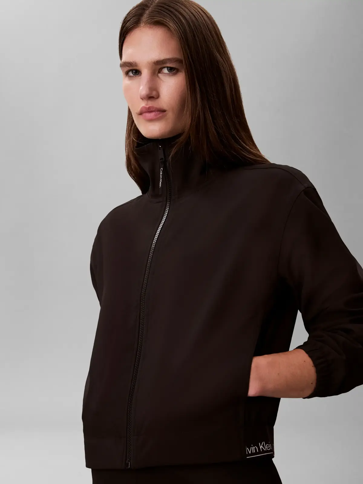 MODERN SPORT WIND JA, UB1