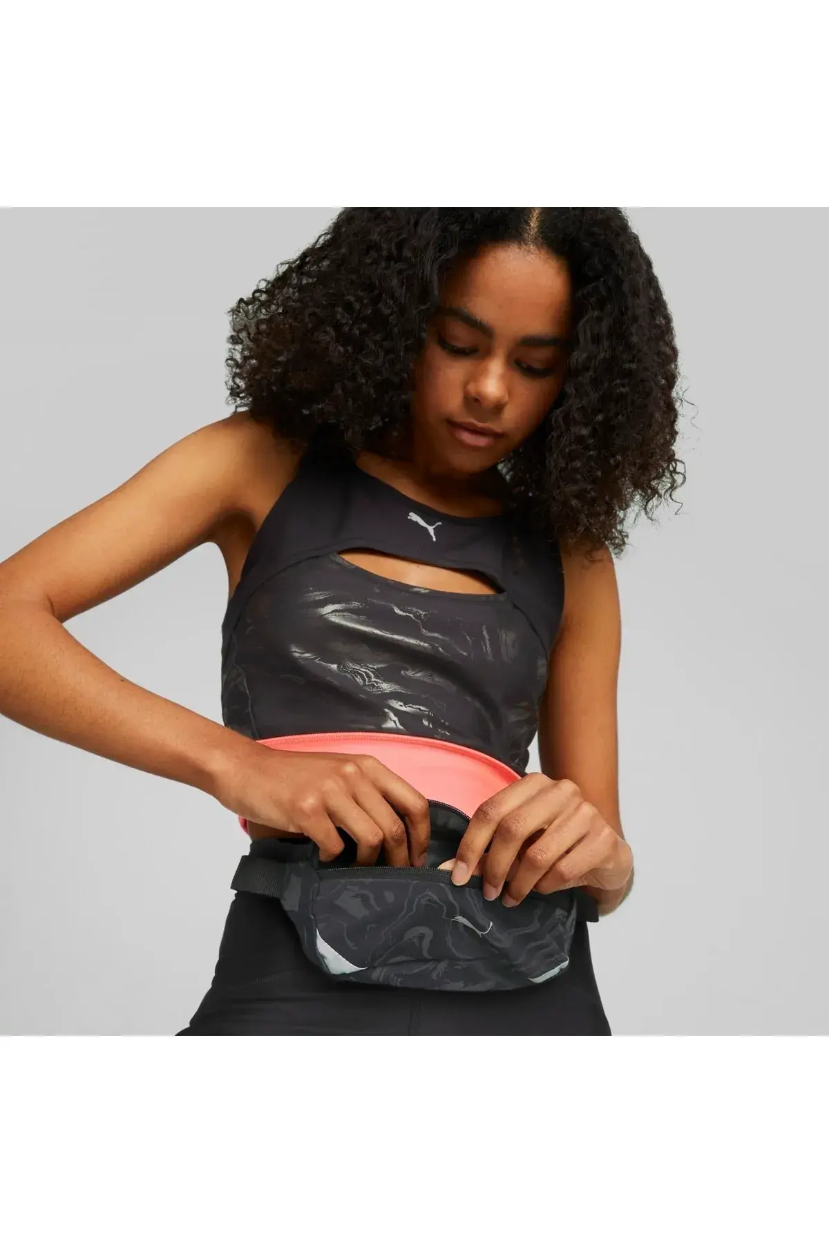 Puma PR Classic Siyah Desenli Kadın Bel Çantası