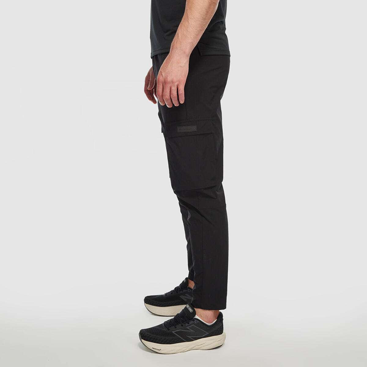 New Balance MNP3423 Erkek Siyah Eşofman Altı