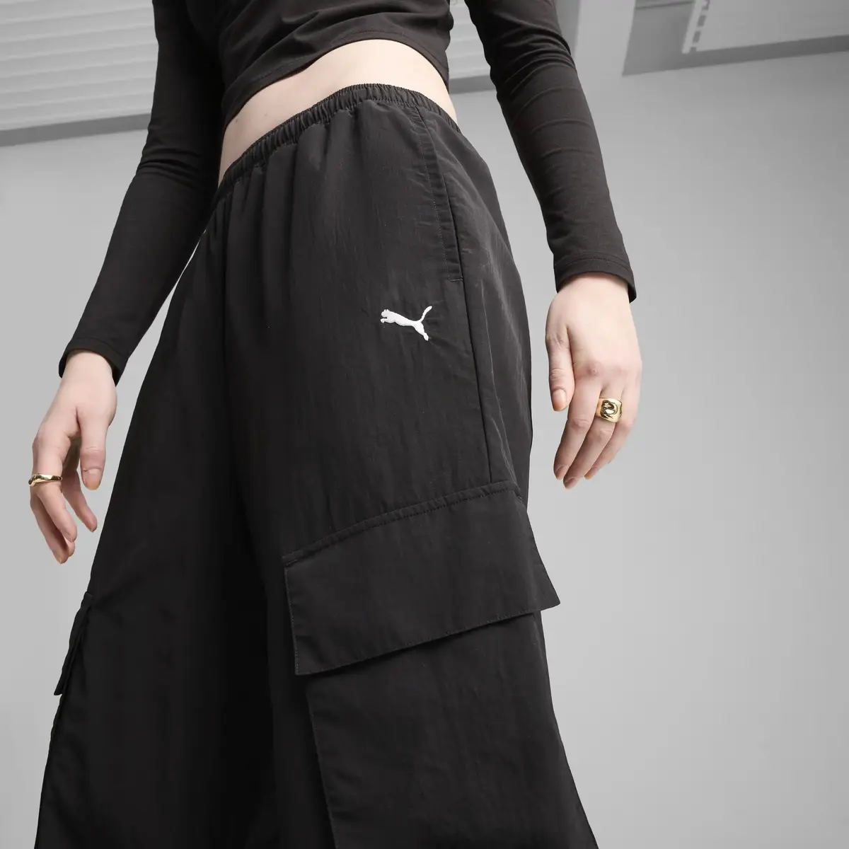 PUMA WARDROBE ESS Cargo Pants Siyah Kadın Eşofman Altı