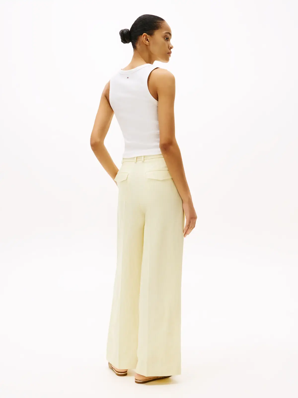 Tommy Hilfiger SLIM HENLEY GB SCOOP, YBL Beyaz Kadın T-Shirt & Polo