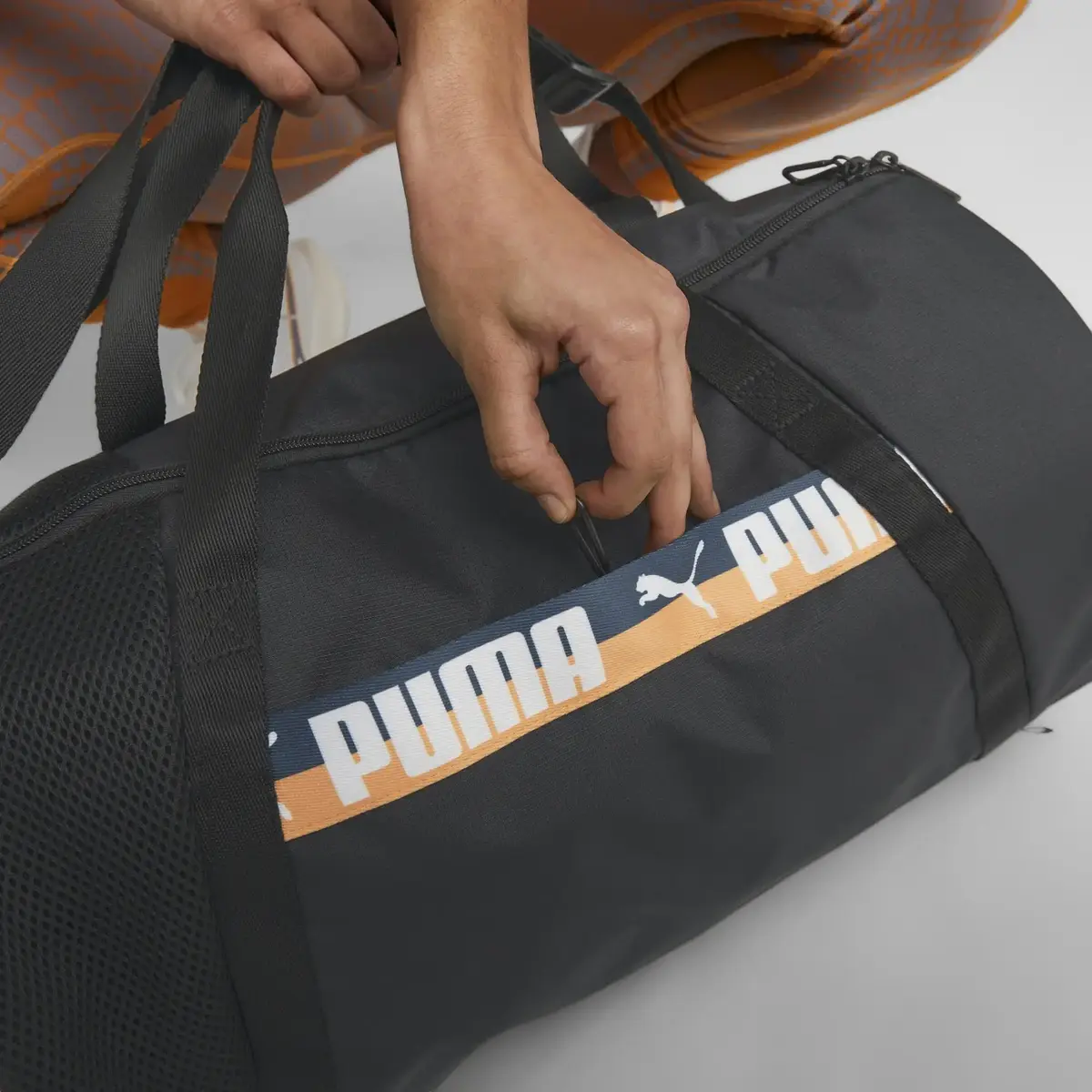 Puma AT ESS Barrel Bag Siyah Kadın Spor Çantası