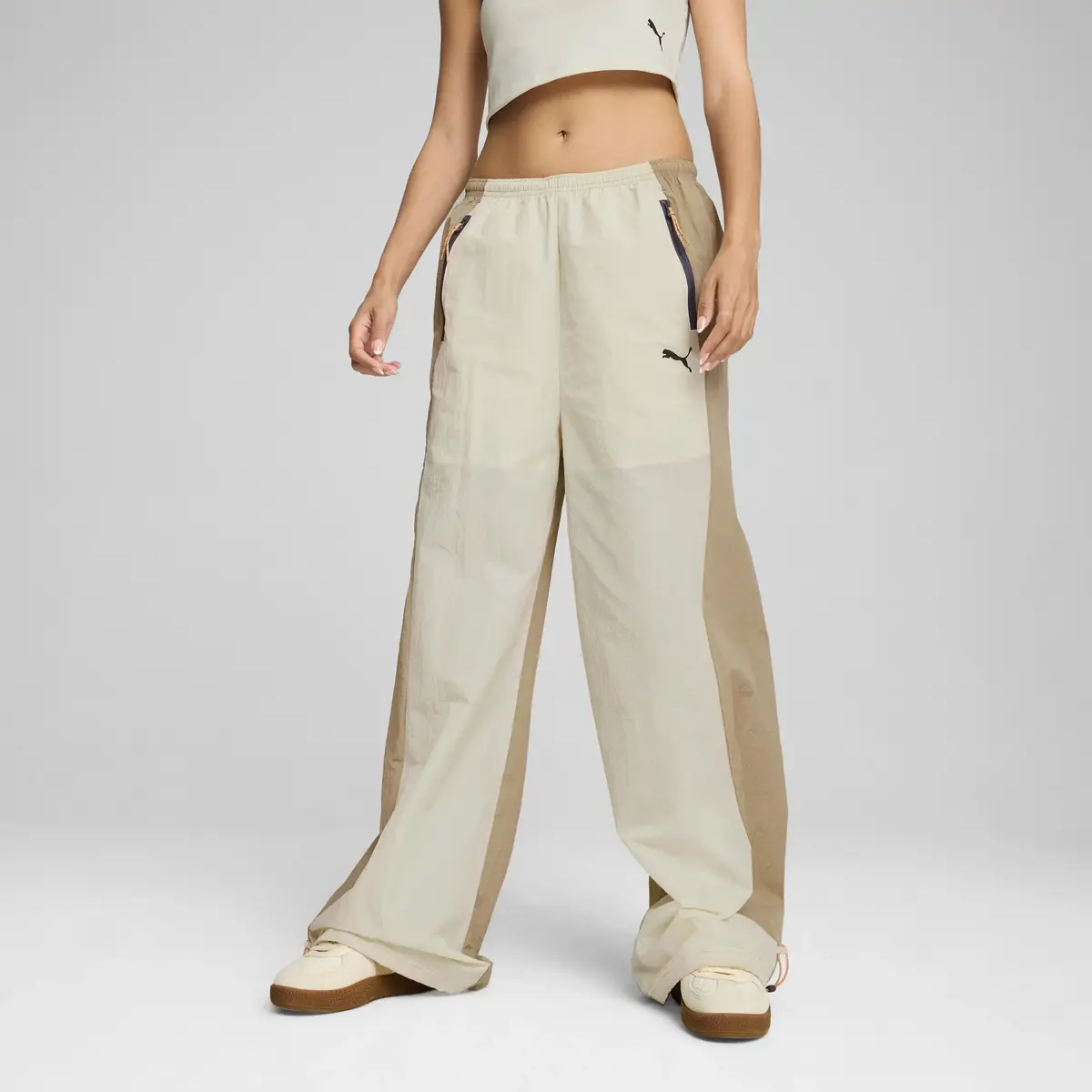 Puma DARE TO Parachute Pants Kırık Beyaz Kadın Eşofman Altı
