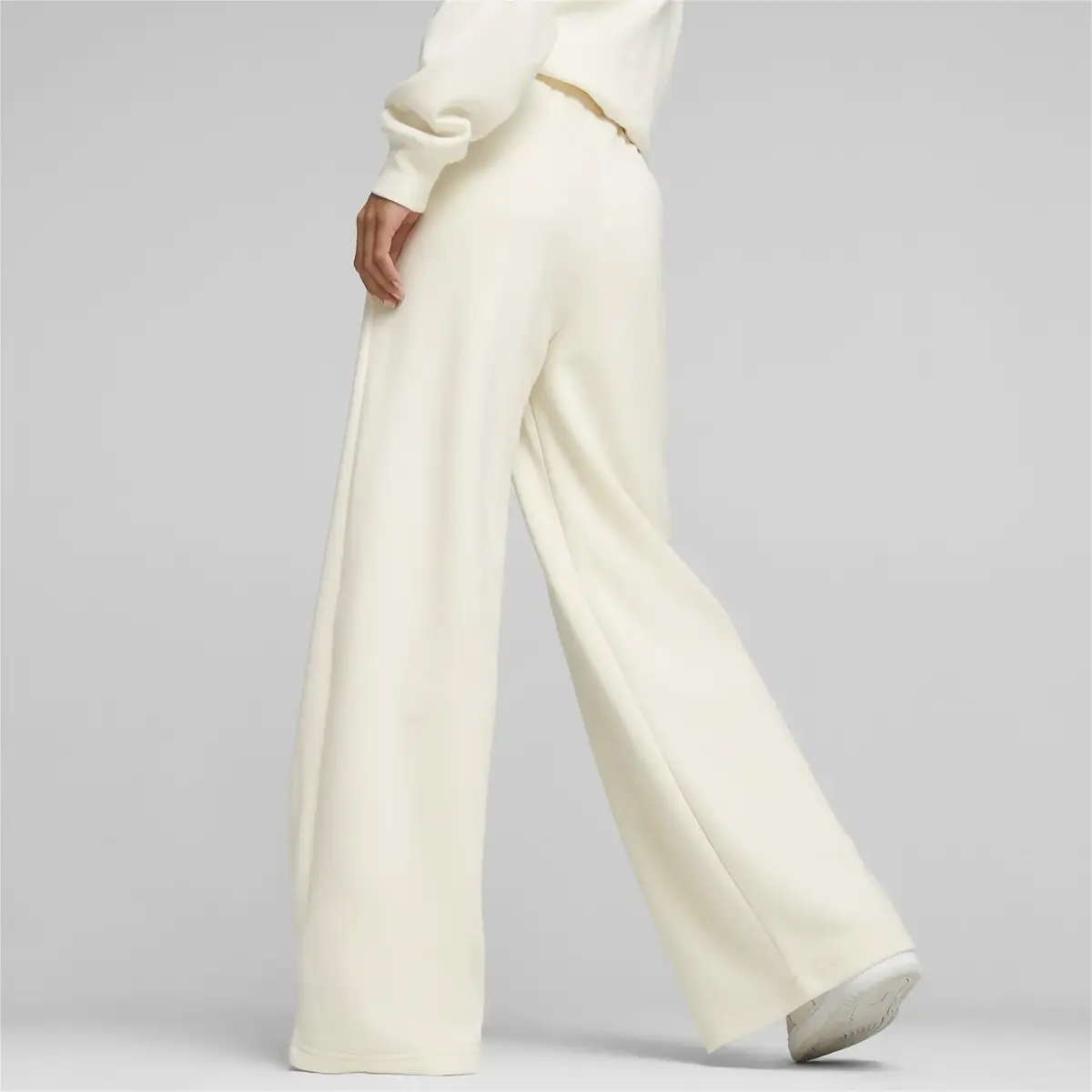 Puma CLASSICS Relaxed Sweatpants Beyaz Kadın Eşofman Altı