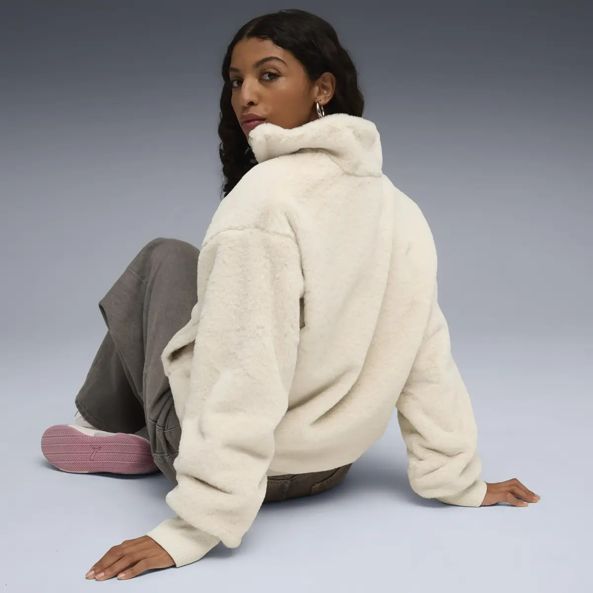 Puma Soft Fleece jacket Krem Kadın Mont