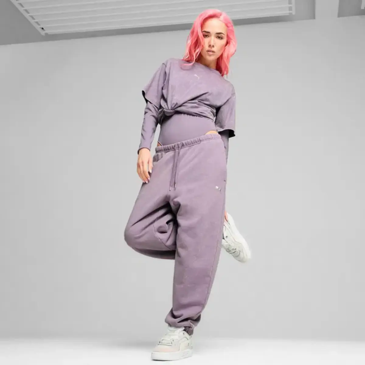 Puma DARE TO Relaxed Washed Tee Mor Kadın T-Shirt