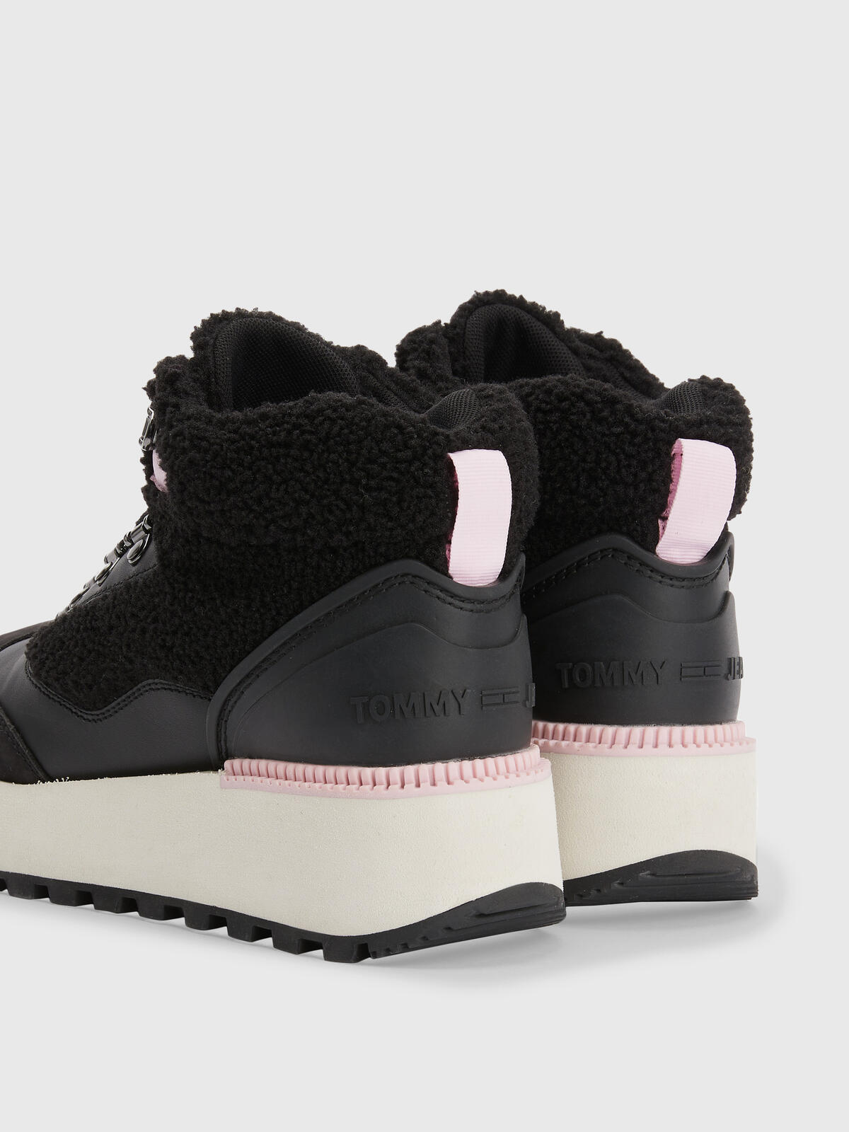 Tommy Hilfiger TOMMY JEANS WARM HYB Kadın Siyah Bot