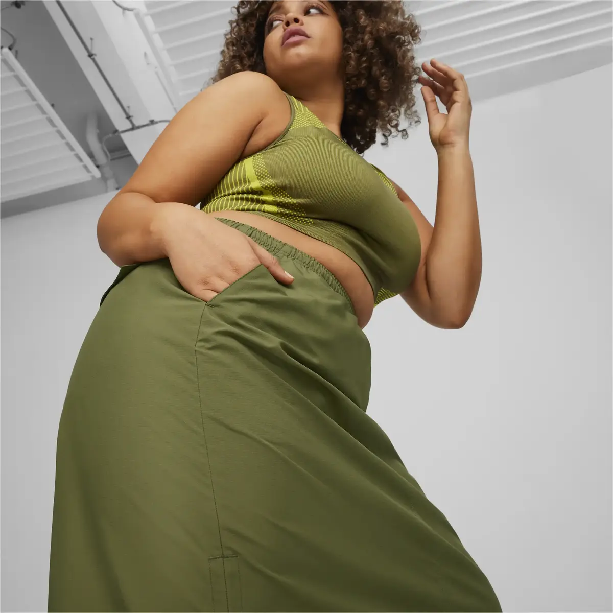 Puma DARE TO Midi Woven Skirt Yeşil Kadın Etek