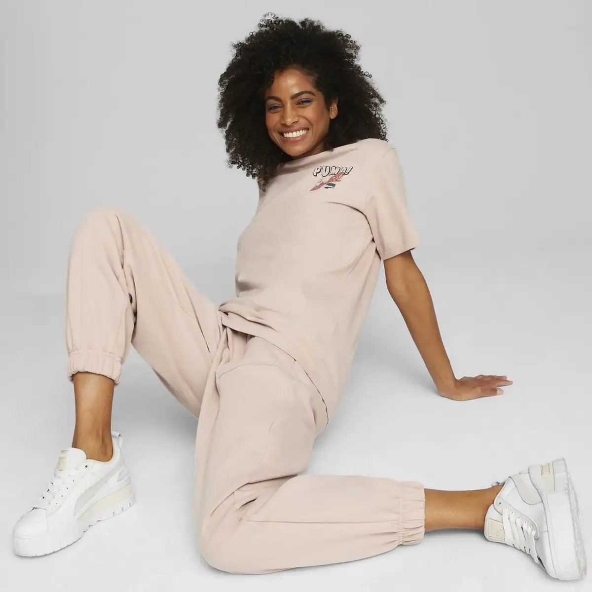 Puma Downtown Relaxed Graphic Tee Pembe Kadın T-Shirt