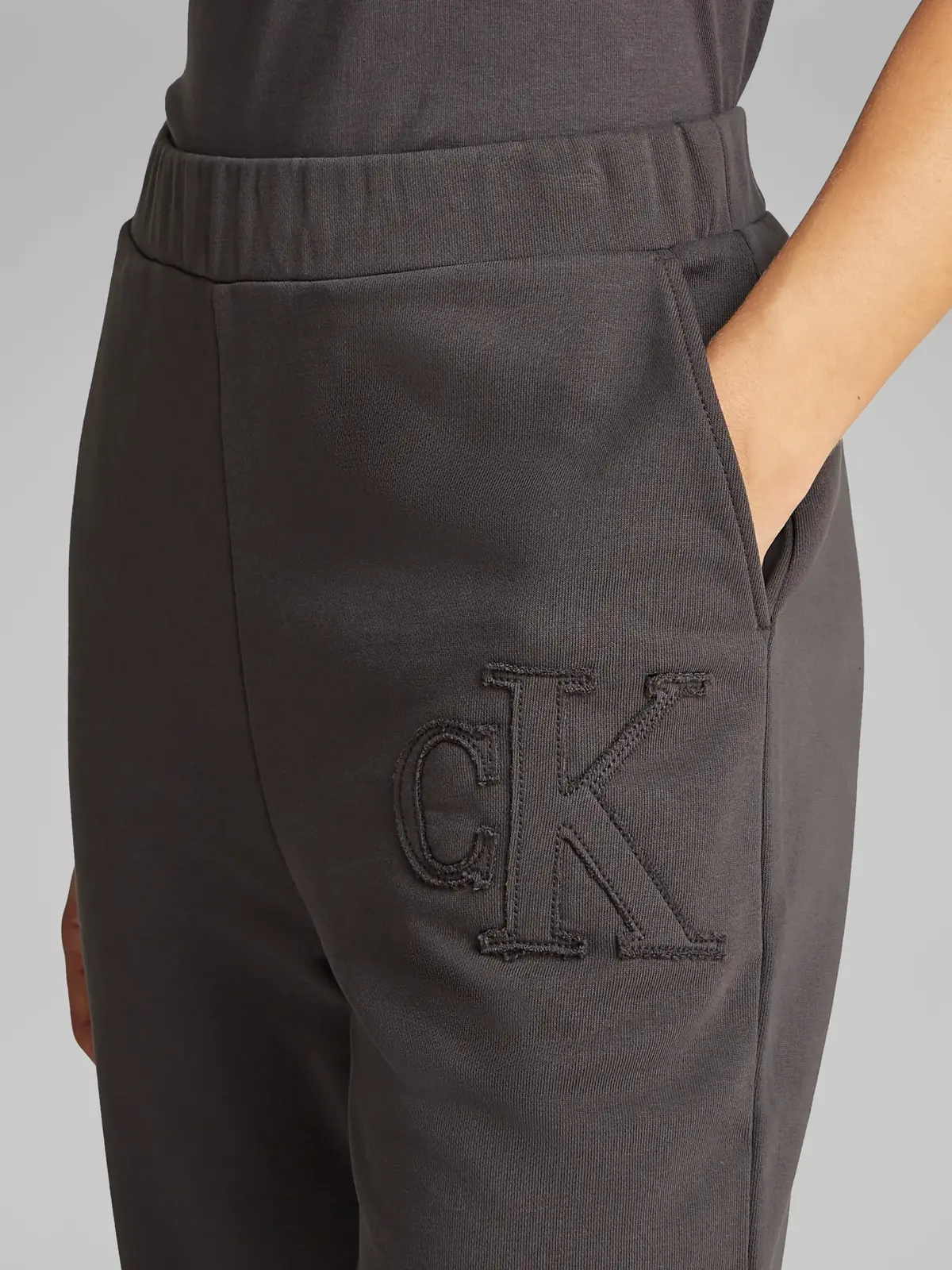 Calvin Klein CK APPLIQUE JOG PANT Gri Kadın Eşofman Alt