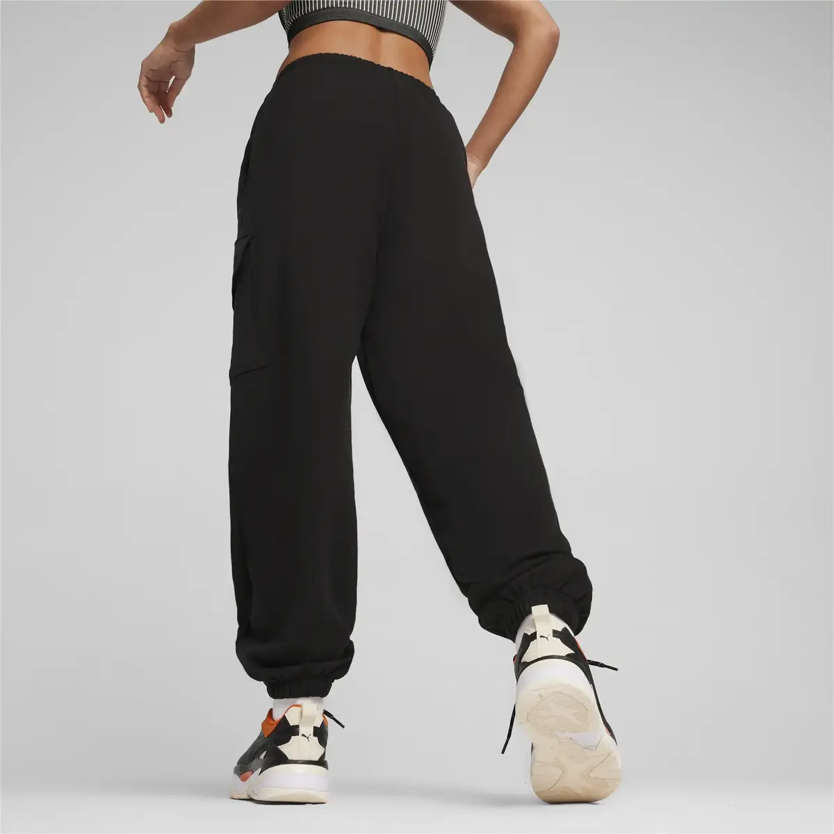 Puma Dare To Relaxed Cargo Sweatpants TR Siyah Kadın Eşofman Altı