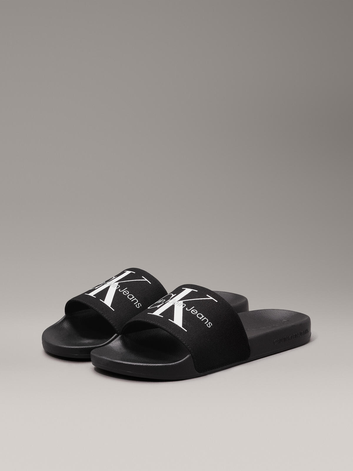 Calvin Klein SLIDE MONOGRAM CO Erkek Siyah Terlik