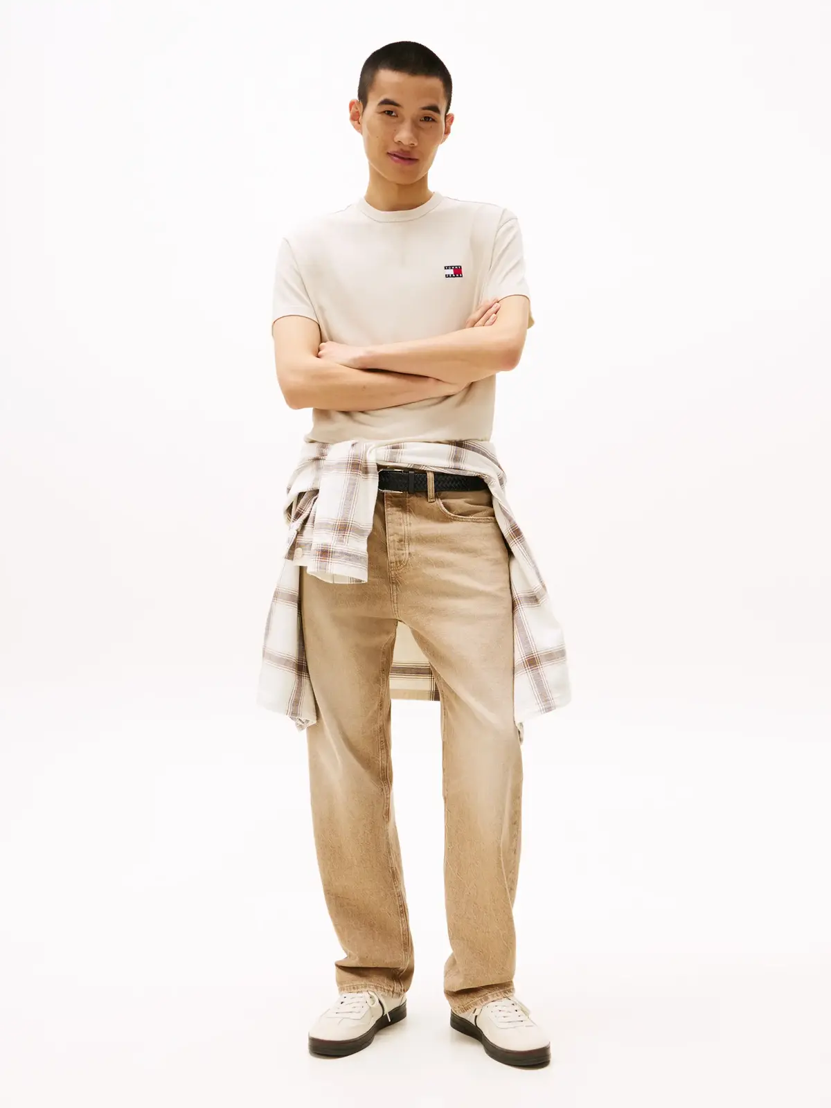 Tommy Hilfiger TJM REG BADGE TEE EX, ACG Krem Erkek T-Shirt & Polo