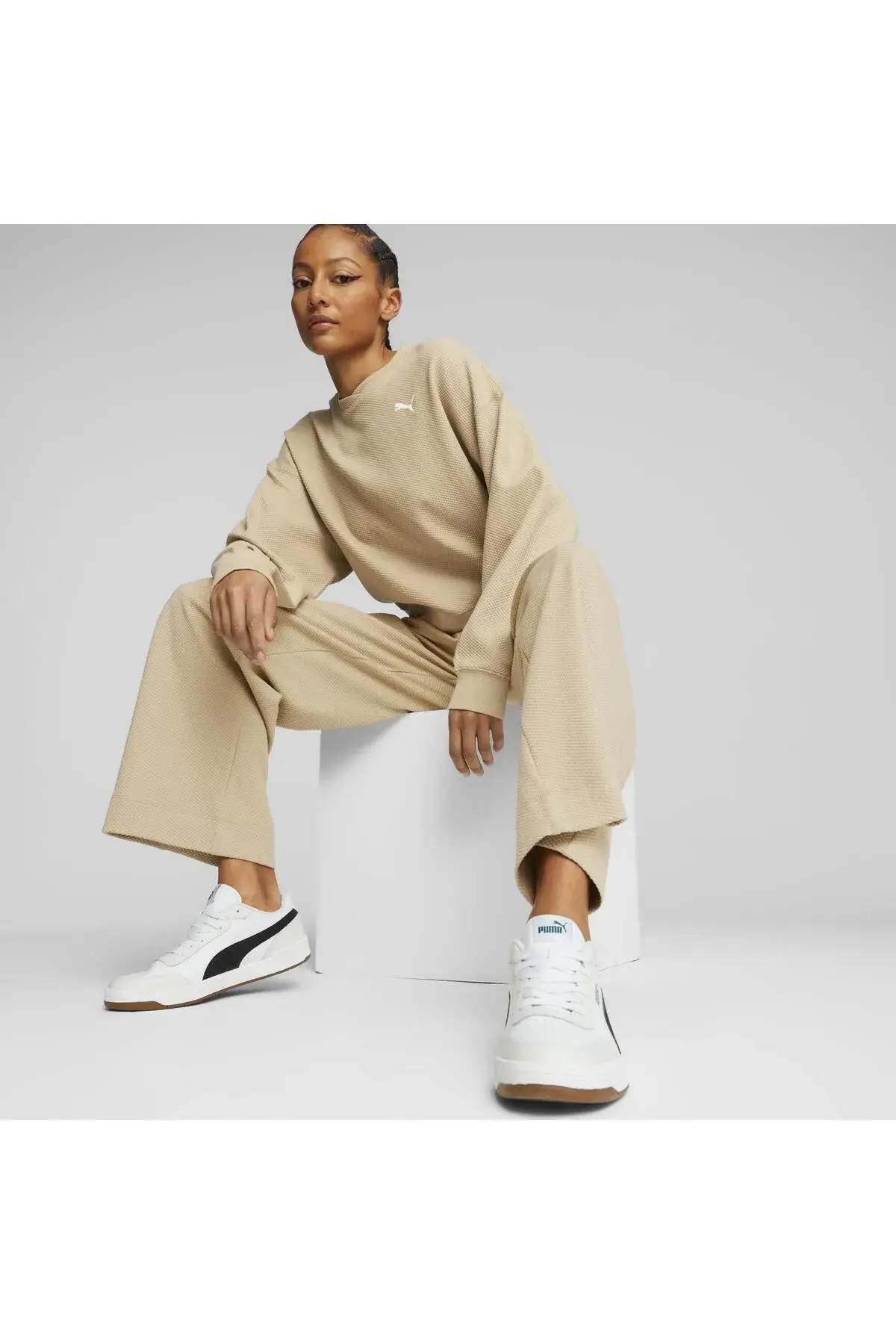 Puma HER Crew Bej Kadın Sweatshirt