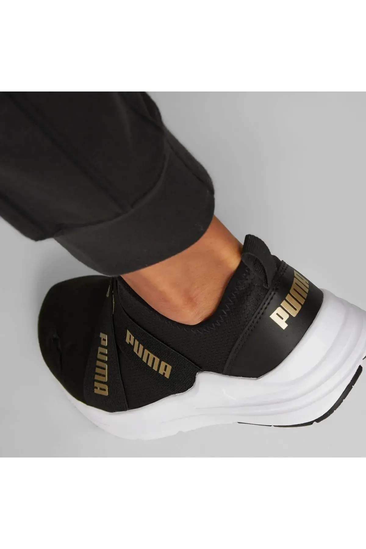 Puma Wired Run Slipon Wns Space Siyah Kadın Yürüyüş Ayakkabısı