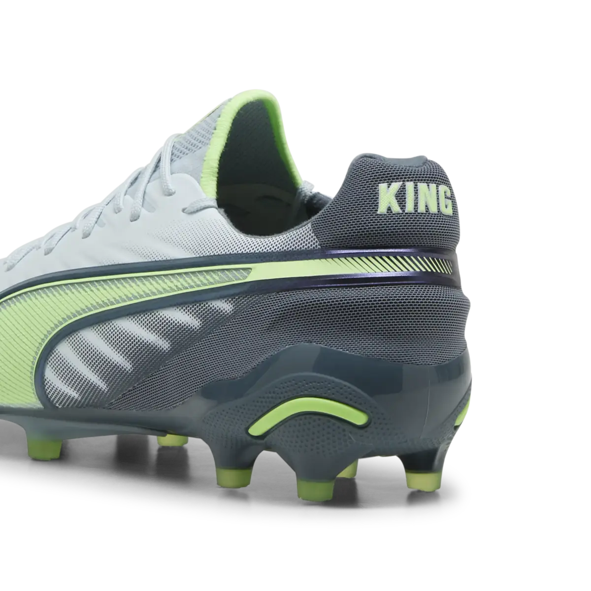 Puma KING ULTIMATE FG/AG Beyaz Erkek Krampon