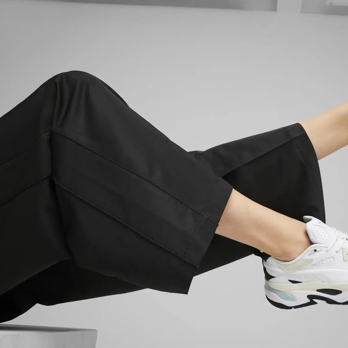 PUMA T7 Relaxed Track Pants Siyah Kadın Eşofman Altı