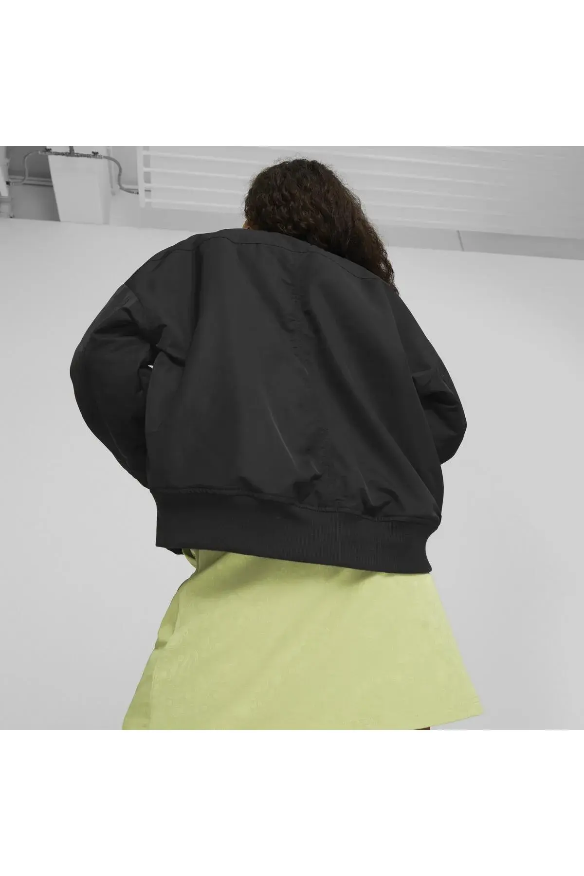 Puma T7 Shiny Bomber Jacket Siyah Kadın Fermuarlı Sweatshirt