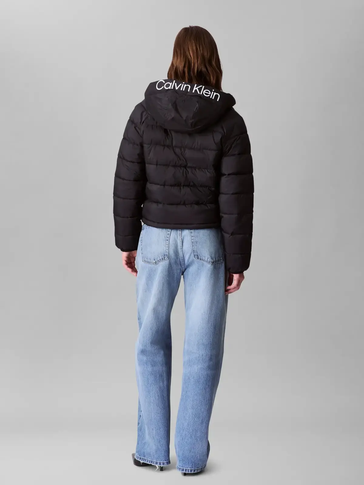 Calvin Klein LIGHTWEIGHT LOGO PUF, UB1 Siyah Kadın Mont