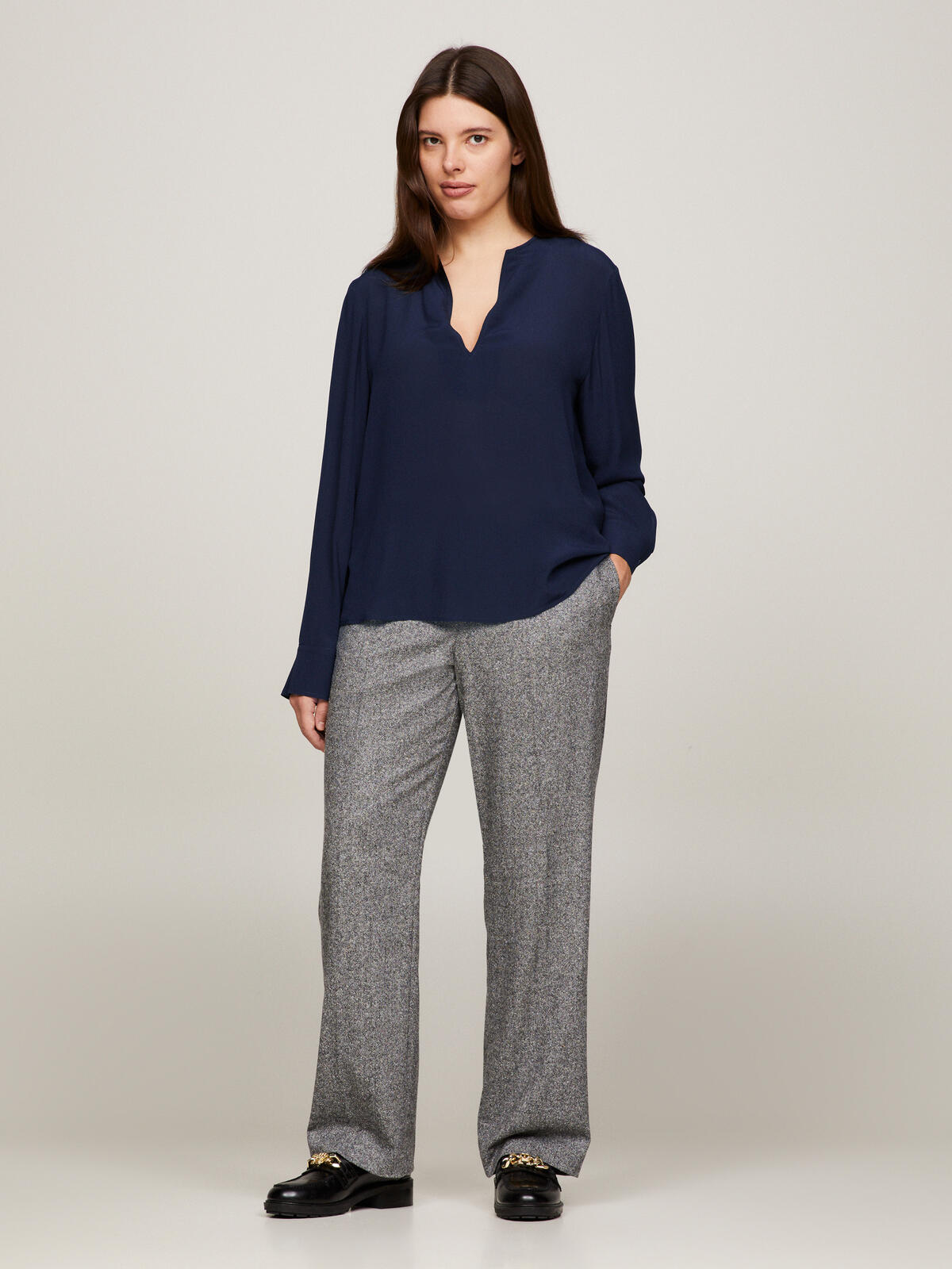 Tommy Hilfiger VISCOSE CREPE V-NECK Kadın Siyah Gömlek