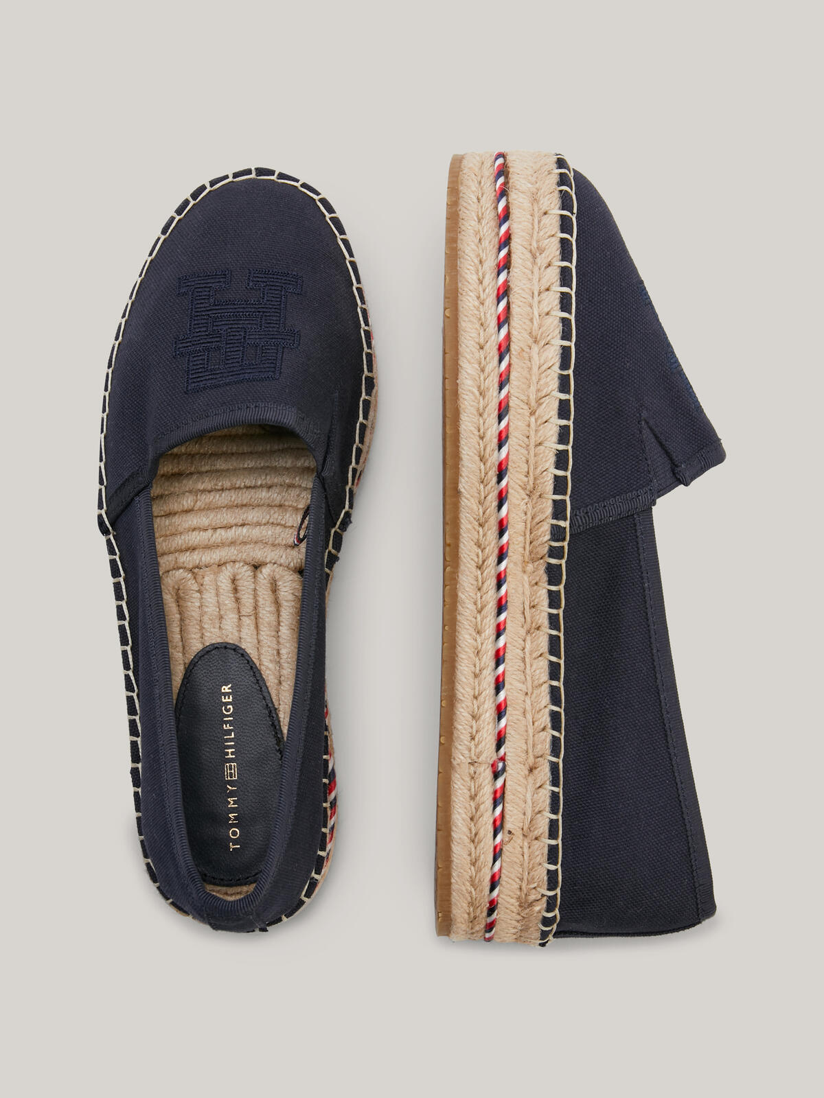 Tommy Hilfiger TH EMBROIDERED FLATF Kadın Siyah Ayakkabı
