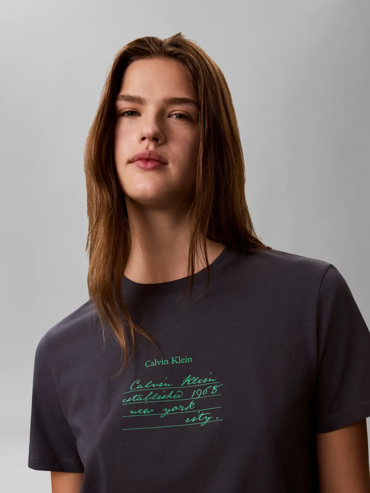 Calvin Klien SS CLASSIC HANDWRITI, 4XN Gri Kadın T-Shirt