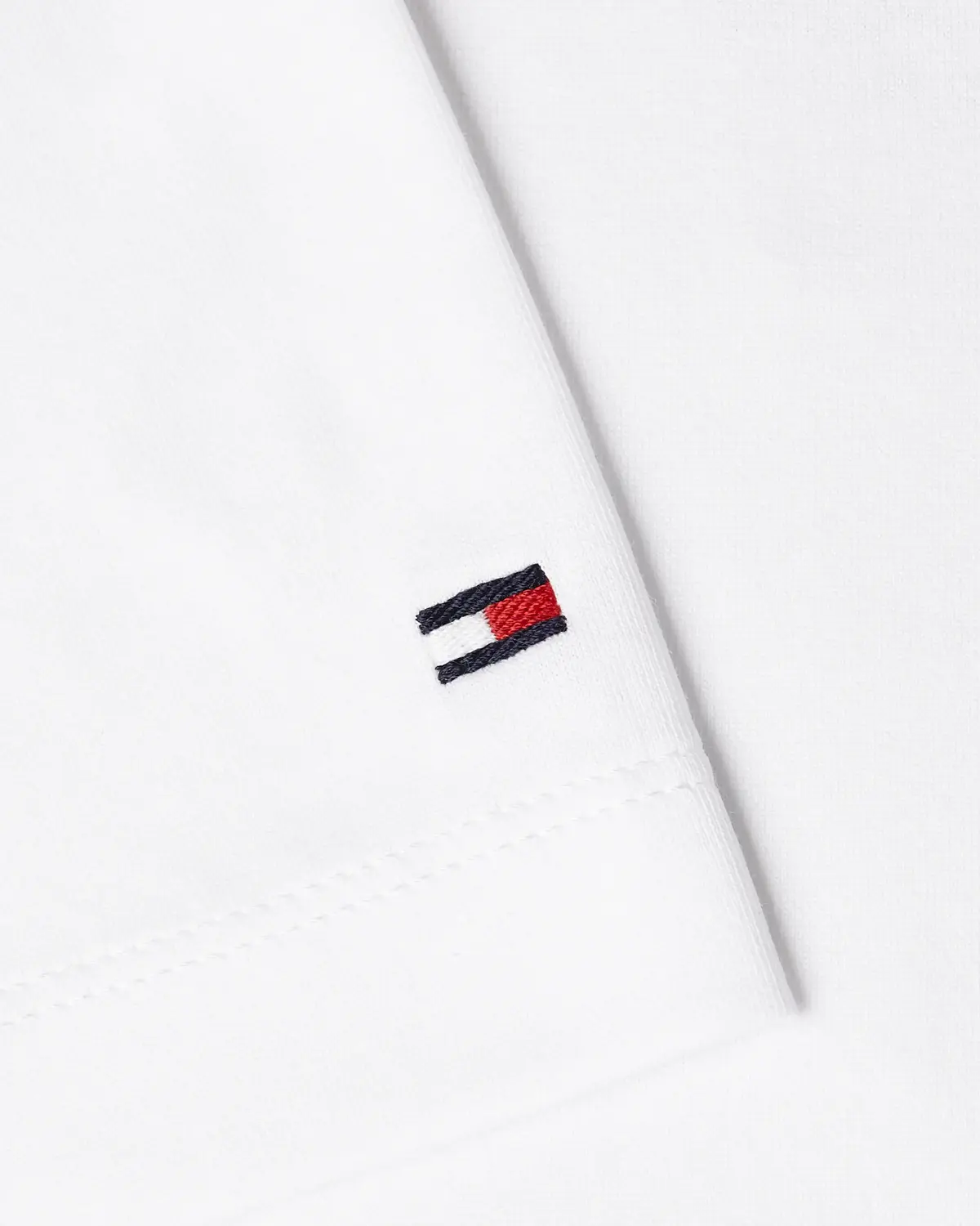 Tommy Hilfiger HILFIGER CREST EMBRO, YBR Beyaz Erkek T-Shirt & Polo