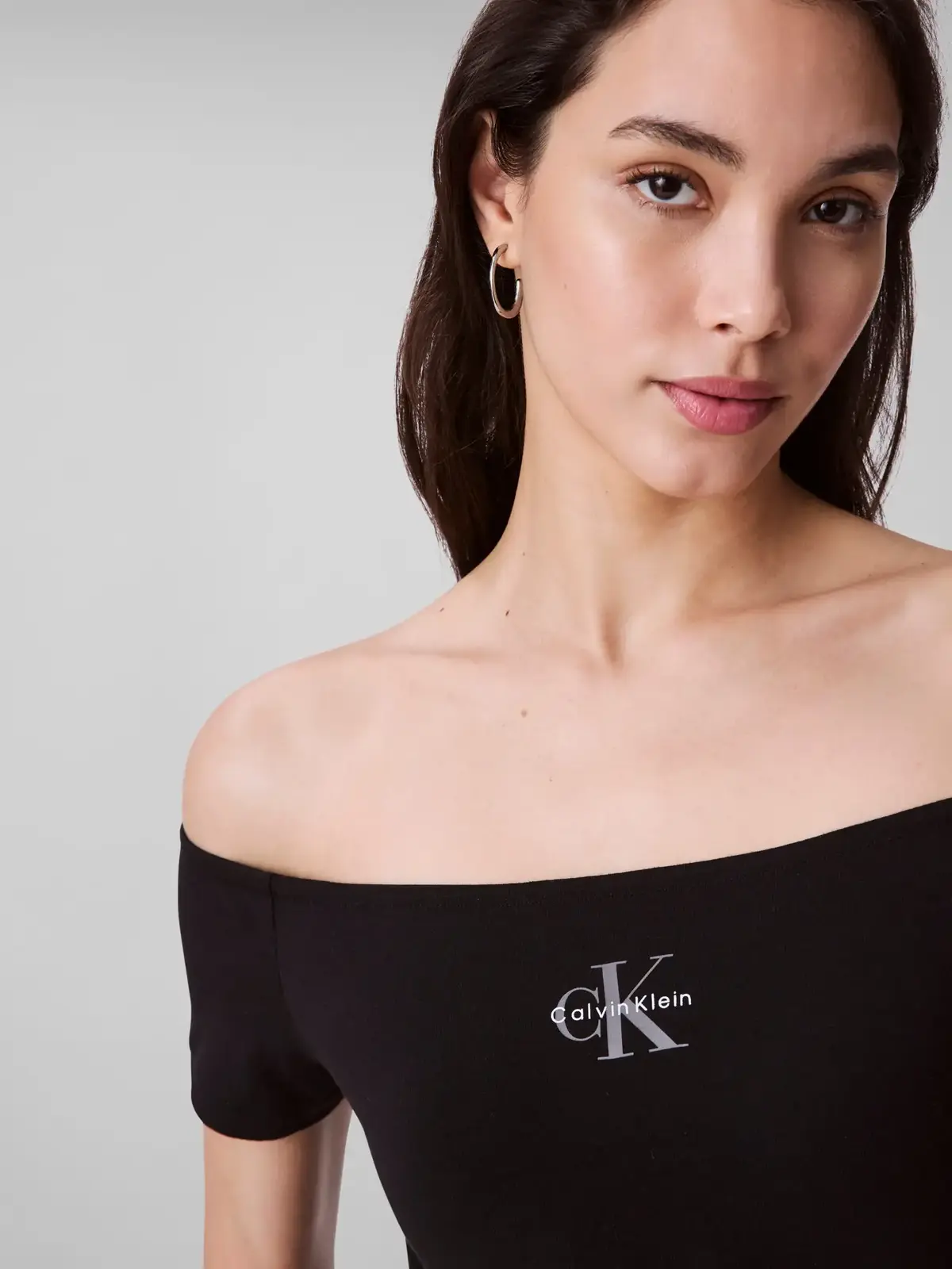 Calvin Klein MONOGRAM OFF SHOULDE Siyah Kadın Tişört