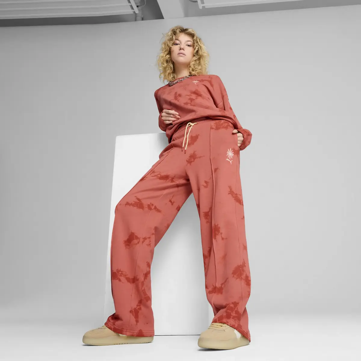 PUMA WARDROBE ESS Sweatpants Kırmızı Kadın Eşofman Altı