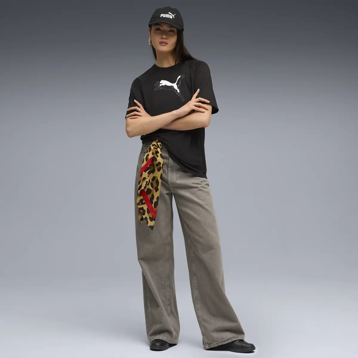 PUMA EVOSTRIPE Graphic Tee Kadın Siyah T-Shirt