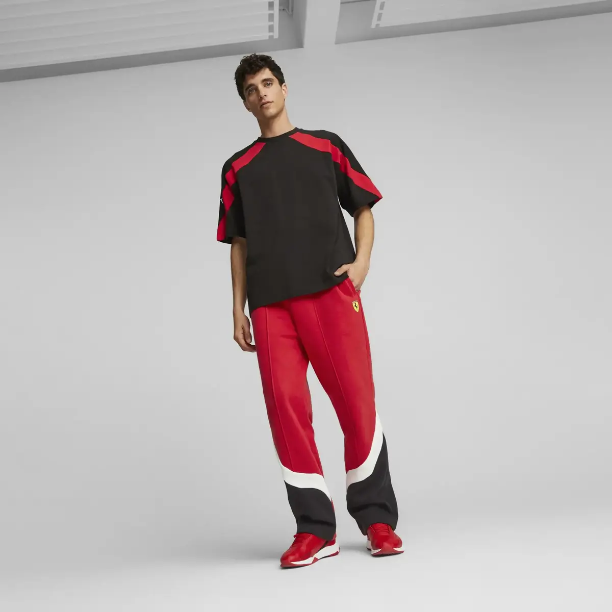 Puma Ferrari Race Statement Tee Siyah Erkek T-Shirt