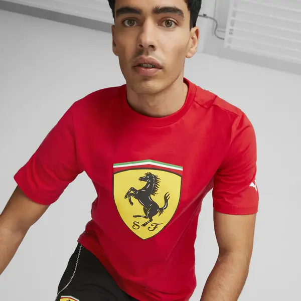 Puma Ferrari Race Big Shld T Clrd Kırmızı Erkek T-Shirt