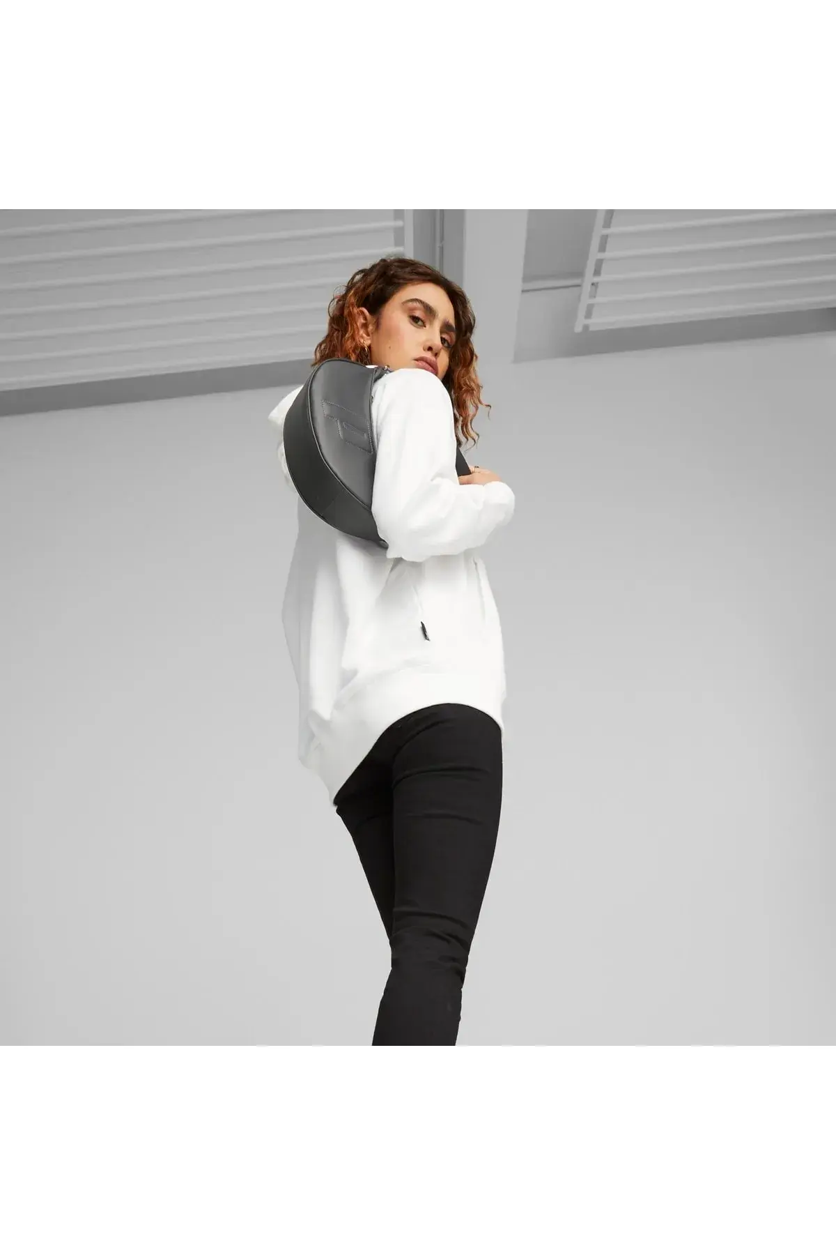 Puma Sense Mini Hobo Suni Deri Siyah Kadın Omuz Çantası