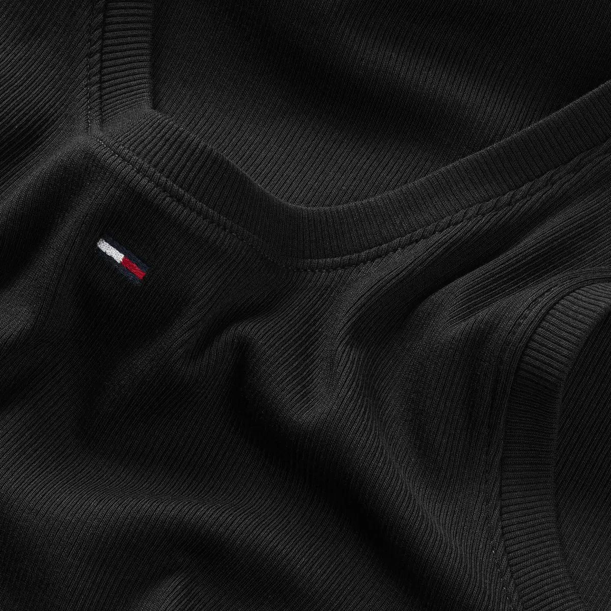 Tommy Hilfiger TJW ESSENTIAL RIB TA, BDS Siyah Kadın T-Shirt & Polo