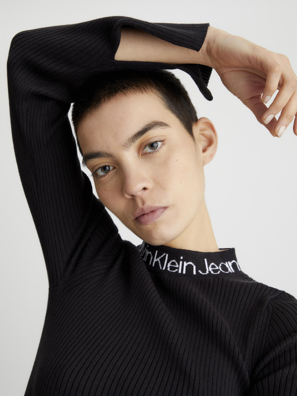 Calvin Klein LOGO INTARSIA SWEATE Kadın Siyah Elbise
