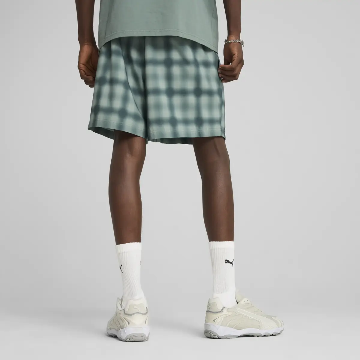PUMA WARDROBE ESS Shorts Yeşil Erkek Şort