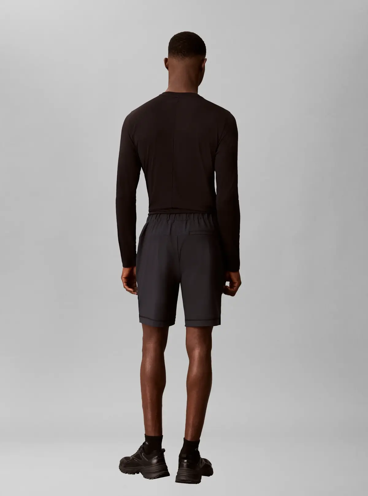 SHORT, UB1