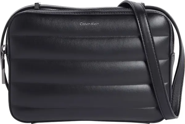Calvin Klein LINE QUILT CAMERA BA Kadın Siyah Omuz Çanta