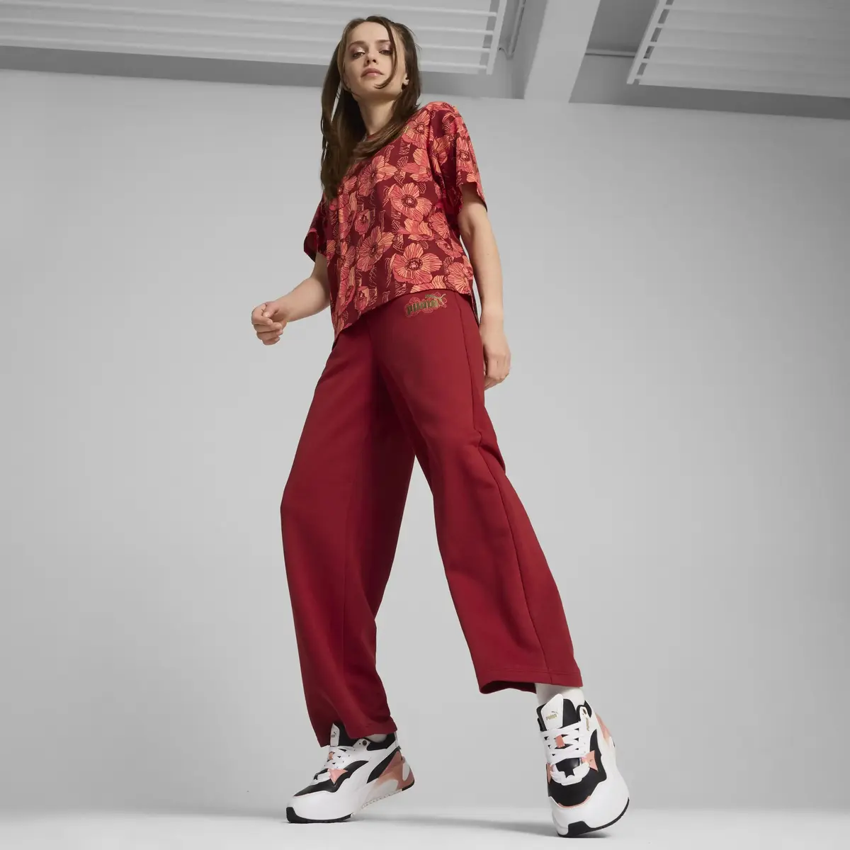 Puma ESS+ CLASS ACT Pants Bordo Kadın Eşofman Altı